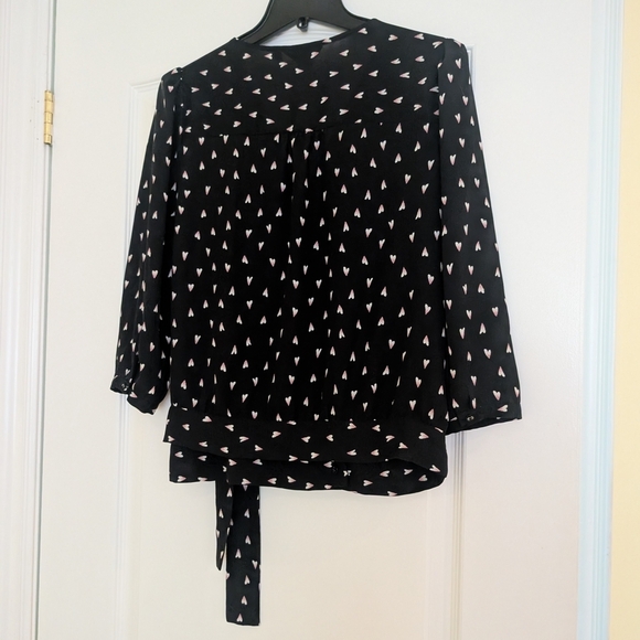 Reitmans Size Medium Black Blouse with White And Pink Hearts - Picture 7 of 7